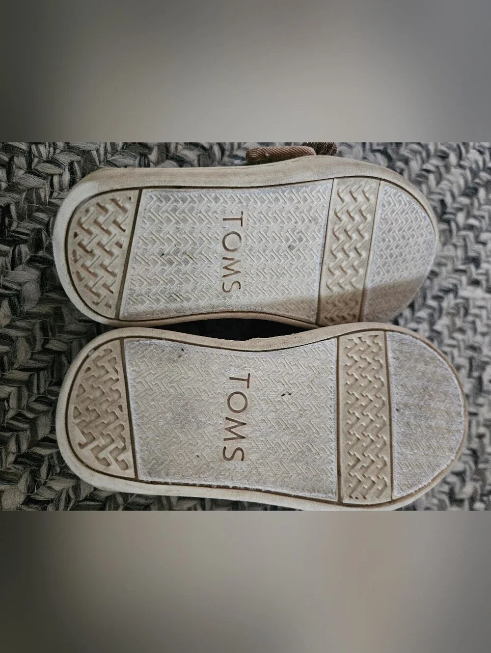 TOMS Kids Metallic Rose Gold Knot Slip Ons Size 6 Toddler